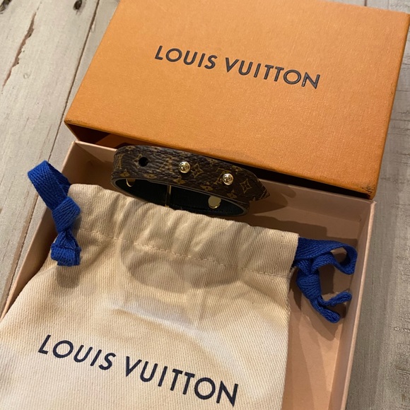 💯% Authentic Louis Vuitton “Blooming Bracelet.” - Picture 8 of 14